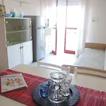Renewed Two-roomed Flat With Swimming Pool Apartman