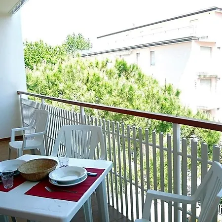 Renewed Two-roomed Flat With Swimming Pool Apartmán